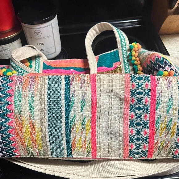 American & Beyond Handmade Colorful Patterned Tote Bag - Picture 4 of 5